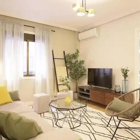 Guestready - Un Moderno Apartamento A Un Paso De La Plaza Mayor Madrid Eksteriør billede